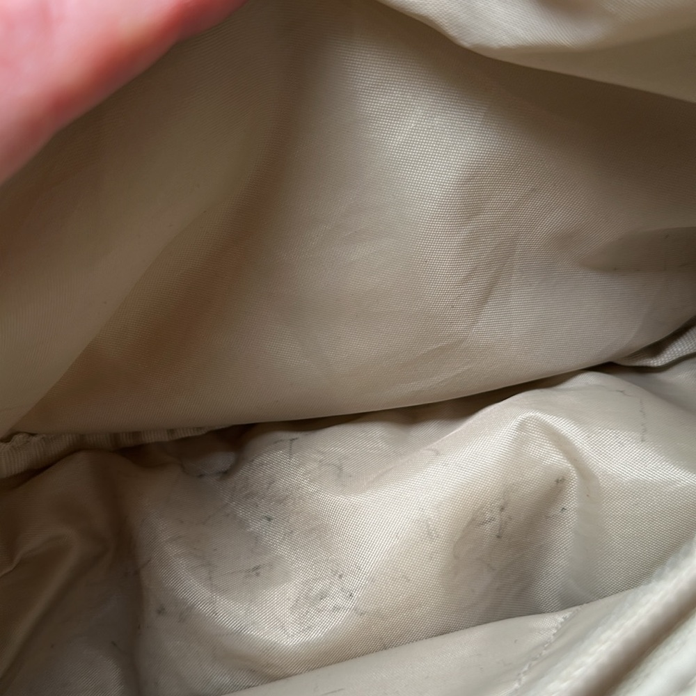 Uniqlo Small Nylon Cream Shoulder Bag - Picture 6 of 7